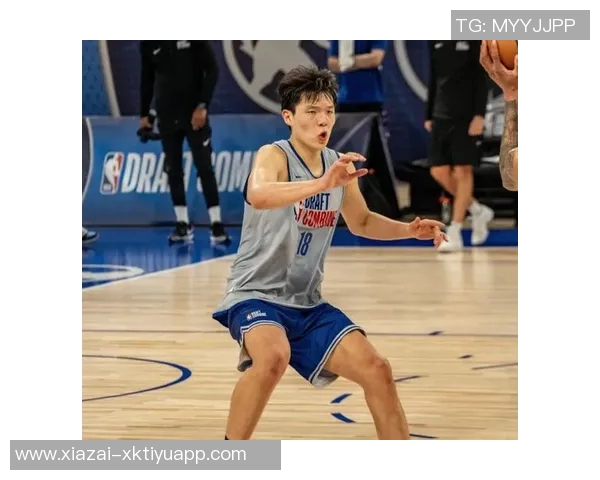 杨瀚森深入研究比赛录像逐渐领悟NBA精髓展现出色媒体人素养